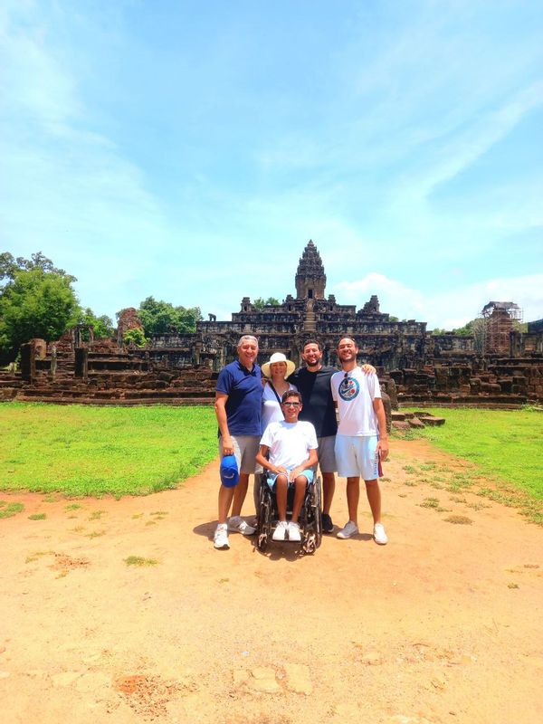 Siem Reap Private Tour - Bakong Temple 