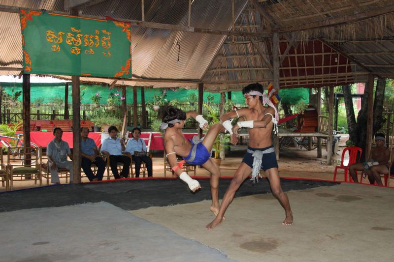 Siem Reap Private Tour - Cambodian Labokator 