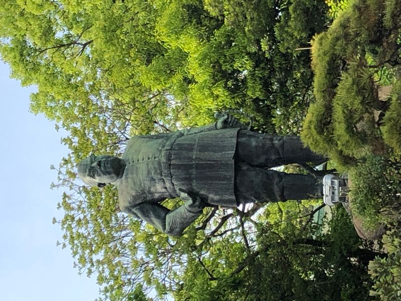 Kagoshima Private Tour - Statue of Takamori Saigo Installed in 1937. The artist is Teru Ando, ​​who was born in Kagoshima, and the first Hachiko statue in Shibuya is also the work of this artist.