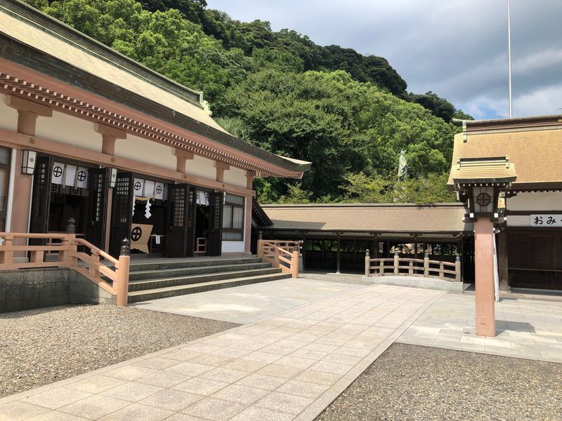 Kagoshima Private Tour - Main hall of Terukuni Shrine