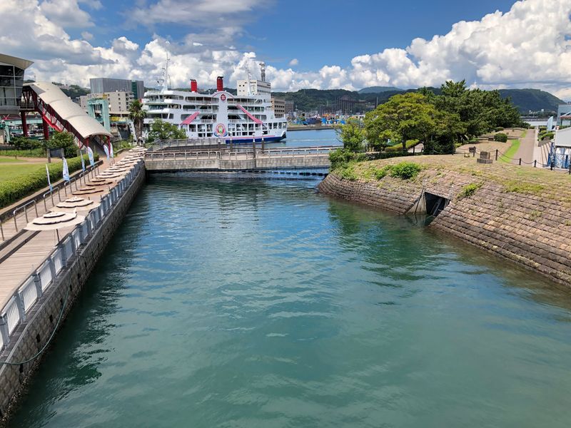 Kagoshima Private Tour - Aquarium waterway It also serves as a resting pool for dolphins.