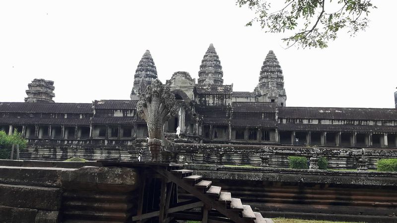 Siem Reap Private Tour - Angkor Wat Temple