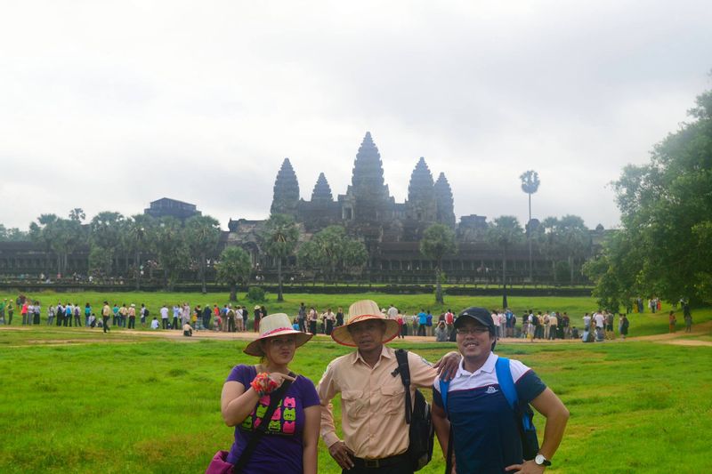 Siem Reap Private Tour - Mr. Em and Guests