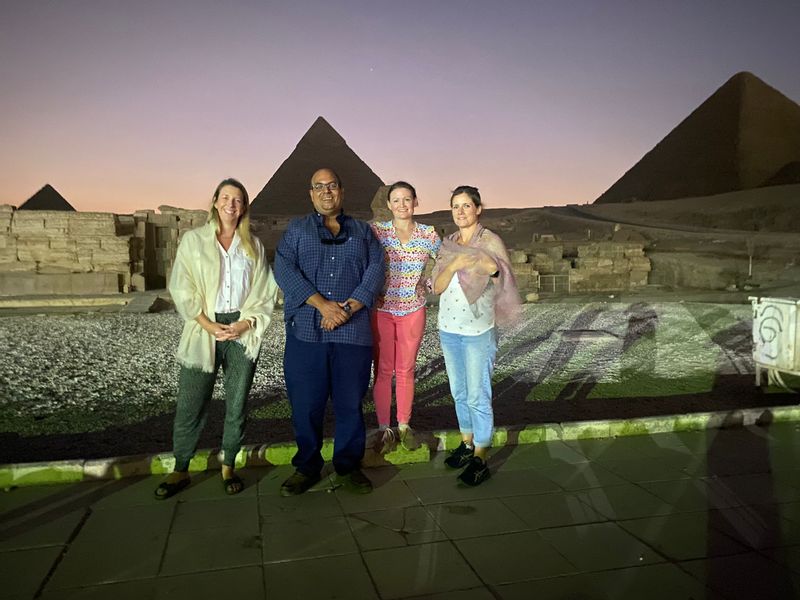 Giza Private Tour - Pyramids at Night