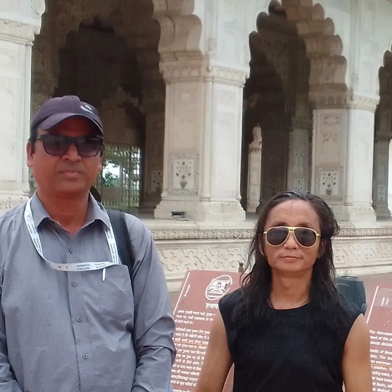 Delhi Private Tour - At diwan e khass 