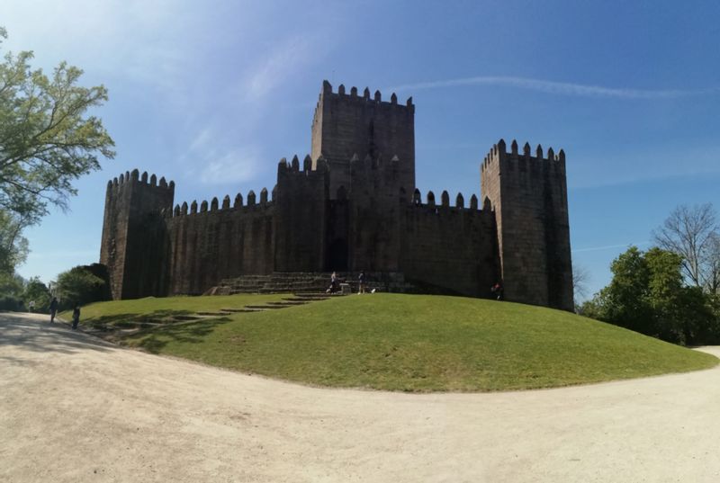 Porto Private Tour - Guimarães Kings Castle