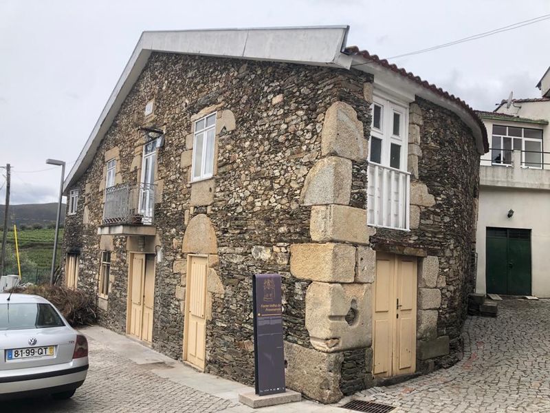 Porto Private Tour - Bakery - Douro Valley