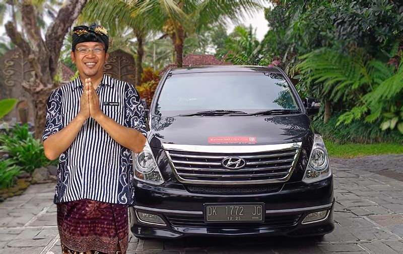 Bali Private Tour - I Wayan - Bali Tour Guide/ Driver