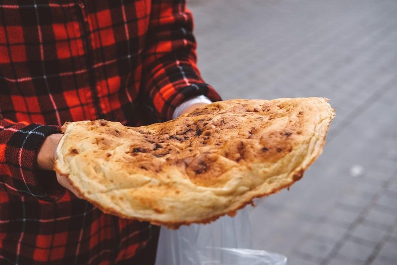 Tel Aviv Private Tour - Saluf bread