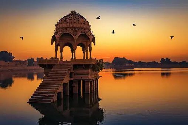 Jaisalmer Private Tour - Gadisar Lake Jaisalmer