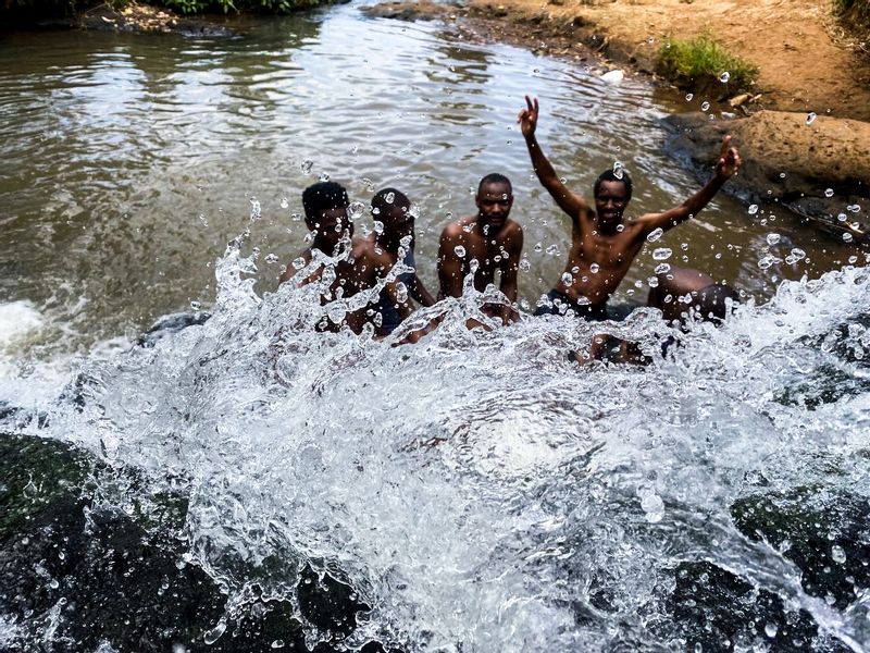 Eastern Private Tour - Natural swimming pool 