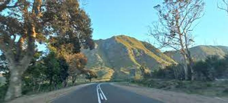 Western Cape Private Tour - Garcia Pass with Sleeping Beauty