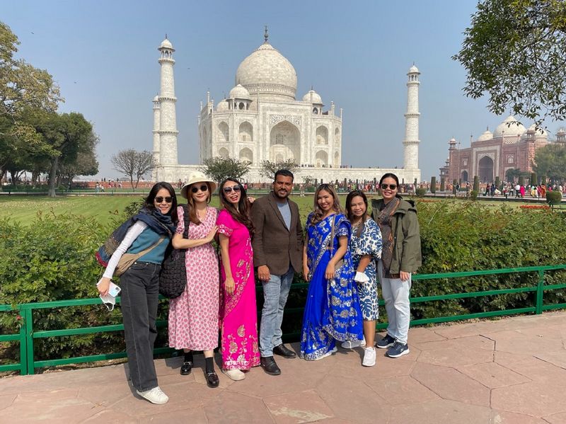 Agra Private Tour - Group From Thailand