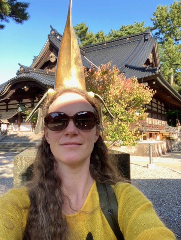 Kanazawa Private Tour - Me wearing Maeda Toshie's golden helmet