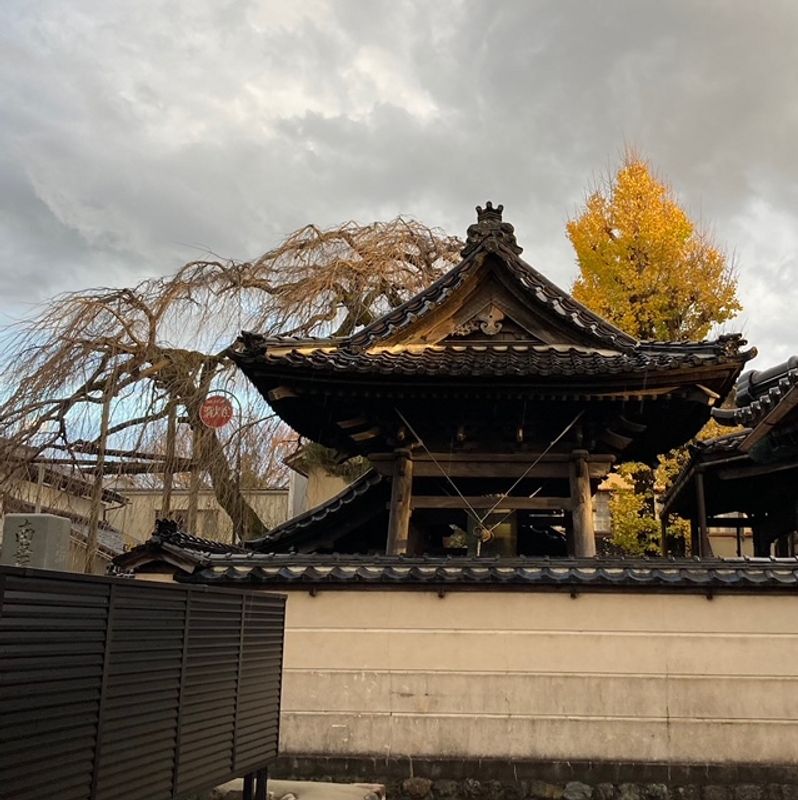 Kanazawa Private Tour - a Temple in Ishibiki 