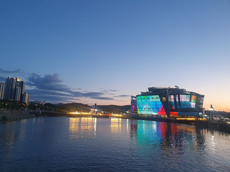 Seoul Private Tour - Sunset at Han river