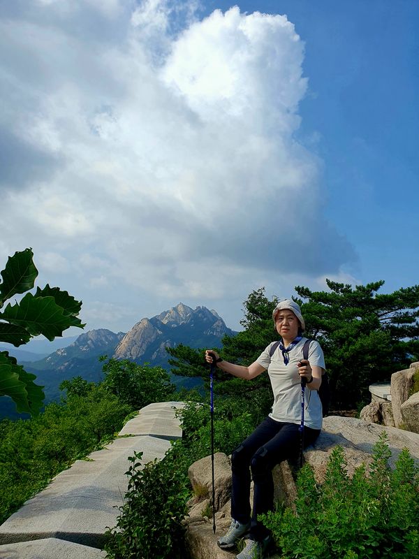 Seoul Private Tour - Mt. Bukhansan national trekking