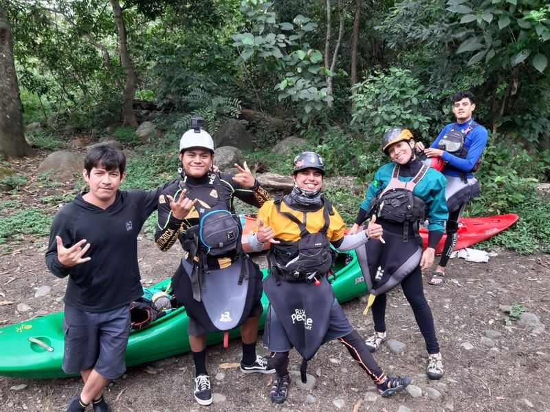 Quintana Roo Private Tour - Cancún Mexico, it's just a part of the beauties of the country. This adventure is in Veracruz, we'll have a lot of safety to learn from basics, how to paddle kayak through rapids, with the masters of the sport.