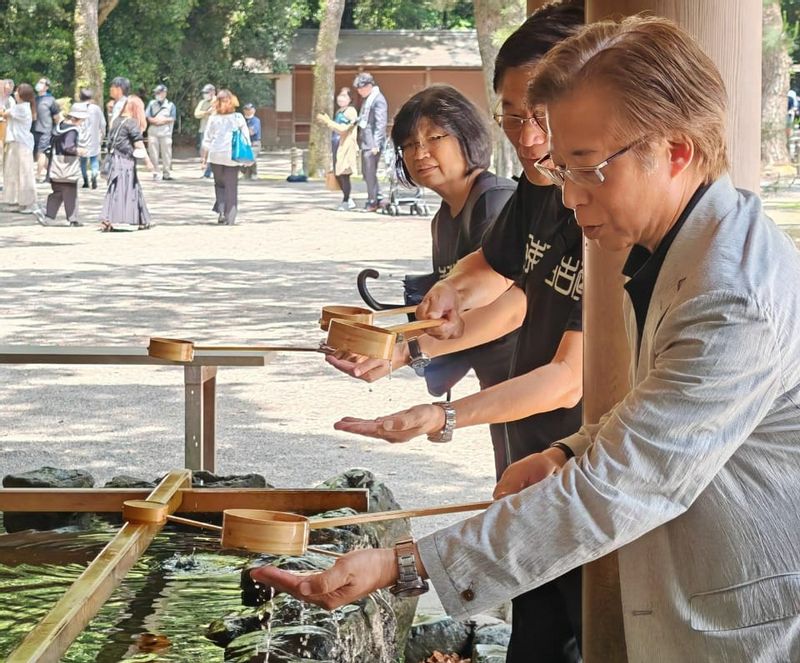 Nagoya Private Tour - Atsuta Shrine