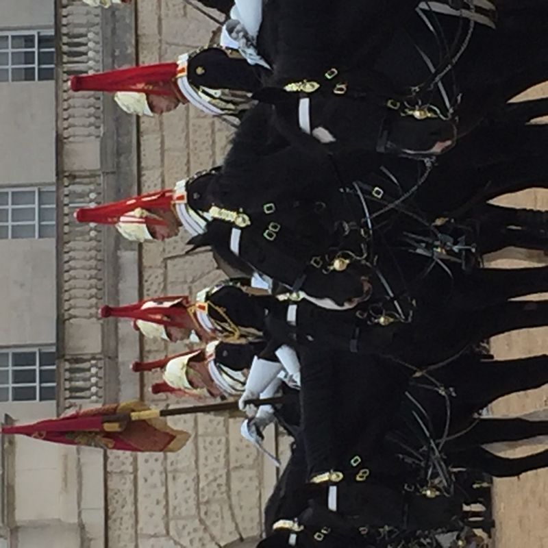 London Private Tour - Changing the Guard at Horse Guards Parade