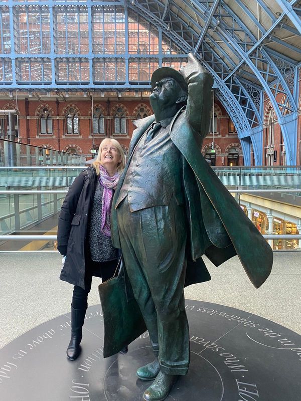 London Private Tour - Sir John Betjaman and I marvel at the 19th C architecture at St Pancras station