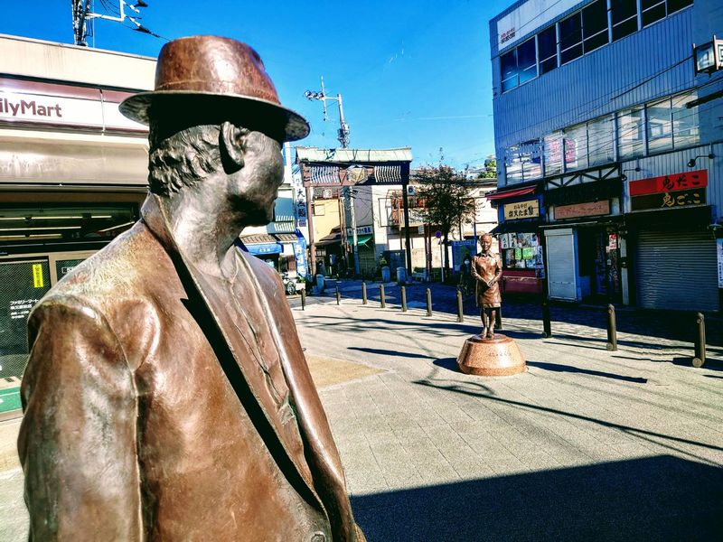 Chiba Private Tour - Tora san statue