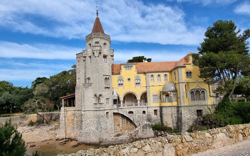 Lisbon Private Tour - Cascais - Romantic architecture