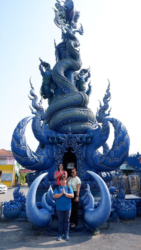 Chiang Mai Private Tour - Visit at The Blue Temple. 