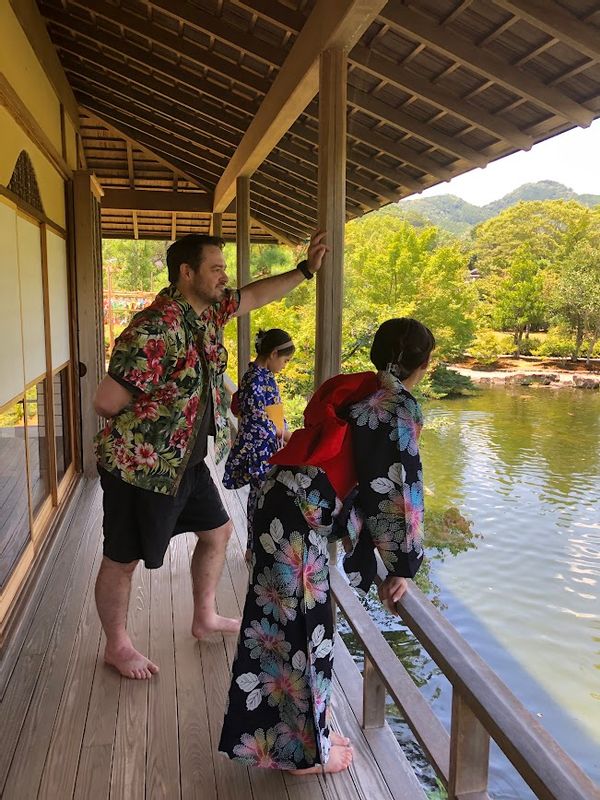 Shimizu Private Tour - tea ceremony, feeding koi fish