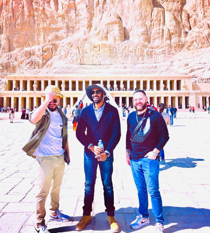 Luxor Private Tour - Smile with tourists 