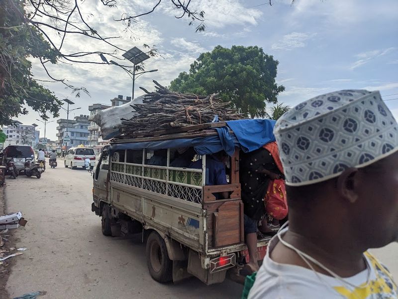 Zanzibar Private Tour - Dada dala - Local public transport with a man in Zanzibar real hat