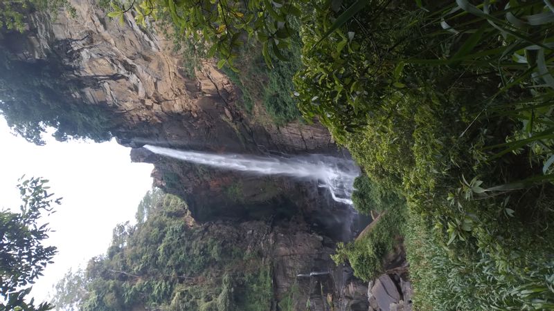 Galle Private Tour - Laxphana Waterfalls 