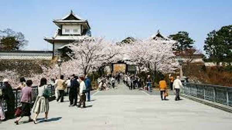 Ishikawa Private Tour - Kanazawa Castle