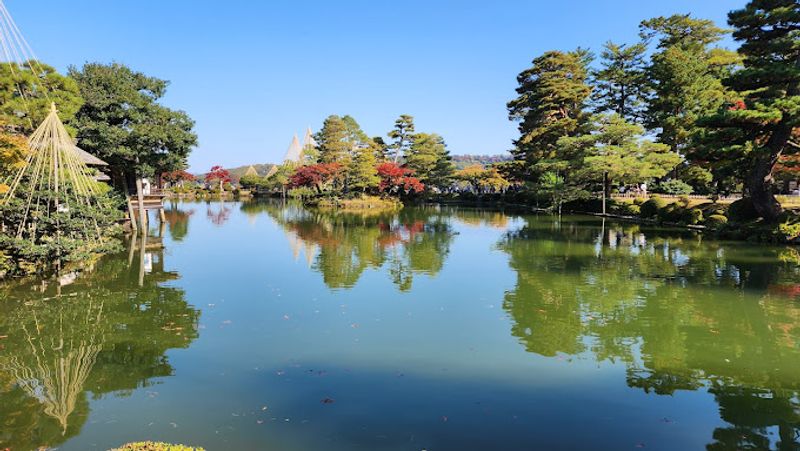 Ishikawa Private Tour - Kenrokuen Garden