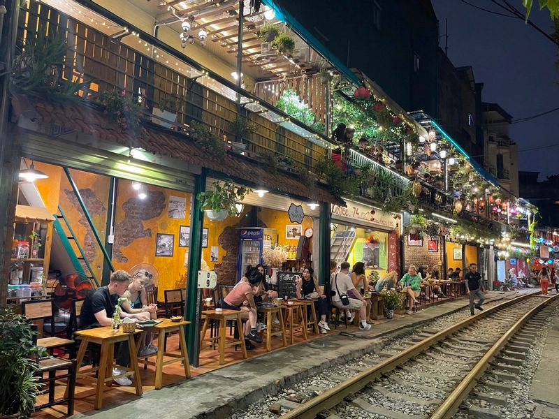 Hanoi Private Tour - Coffee at the Train Street