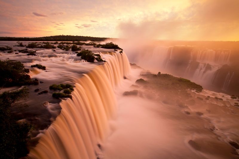 Iguazu Falls (Brazil) Private Tour - Image Dawn Brazilian side