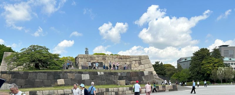 Tokyo Private Tour - The remains of the Edo Castle keep base