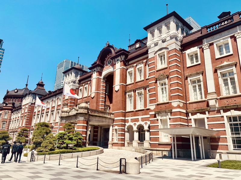 Tokyo Private Tour - Tokyo station