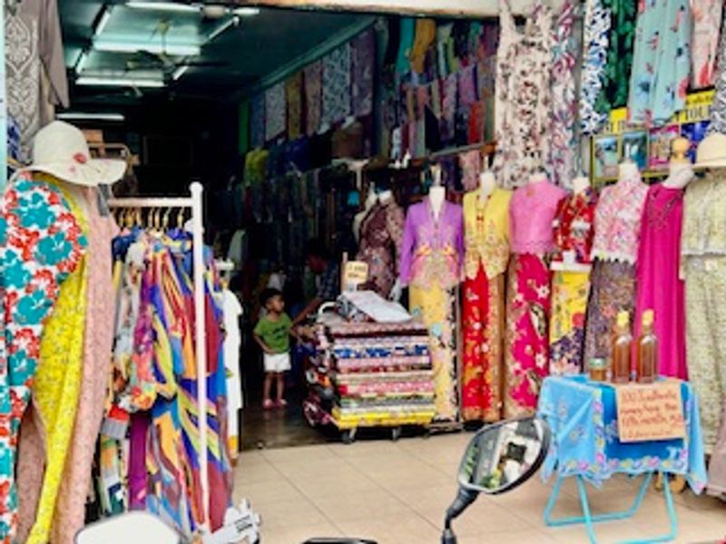 Phuket Private Tour - Local Shop Phuket Old Town