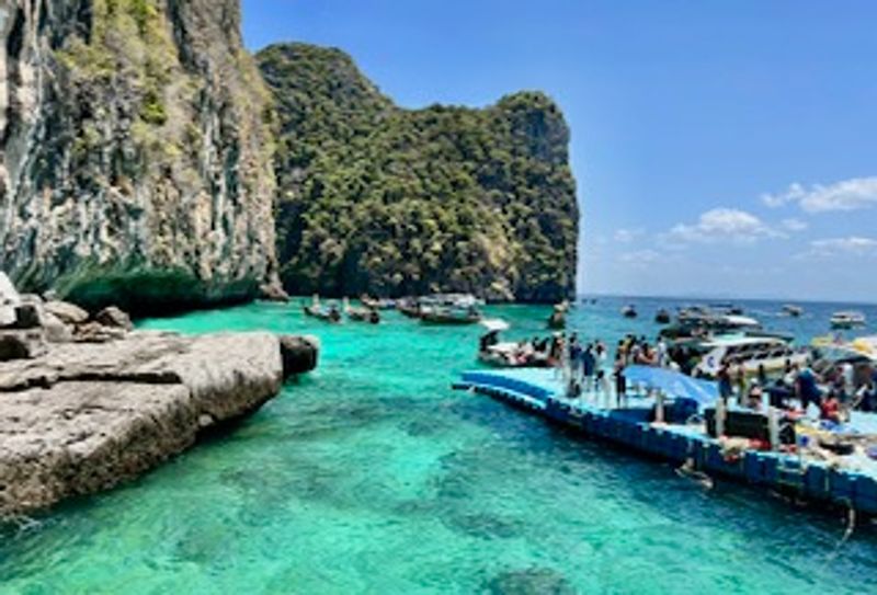 Phuket Private Tour - Maya Bay - Phi Phi Island