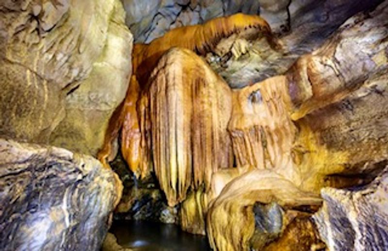 Phuket Private Tour - Elephant Belly Cave - Phangnga