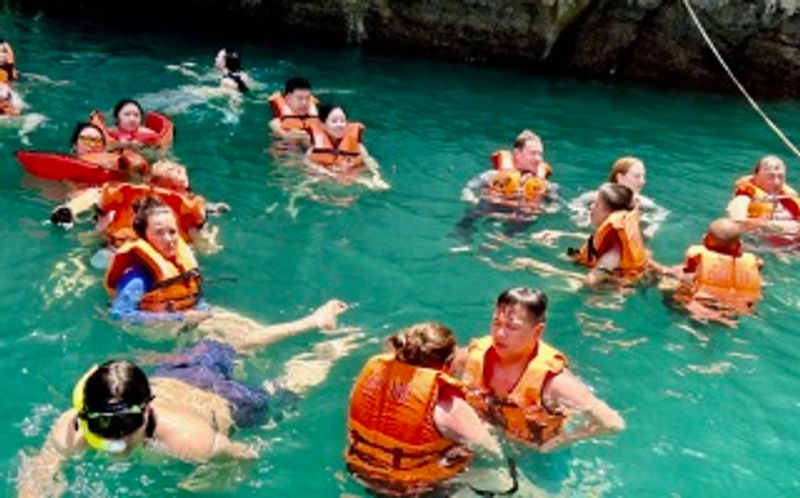 Phuket Private Tour - Phi Leh Lagoon - Phi Phi Island