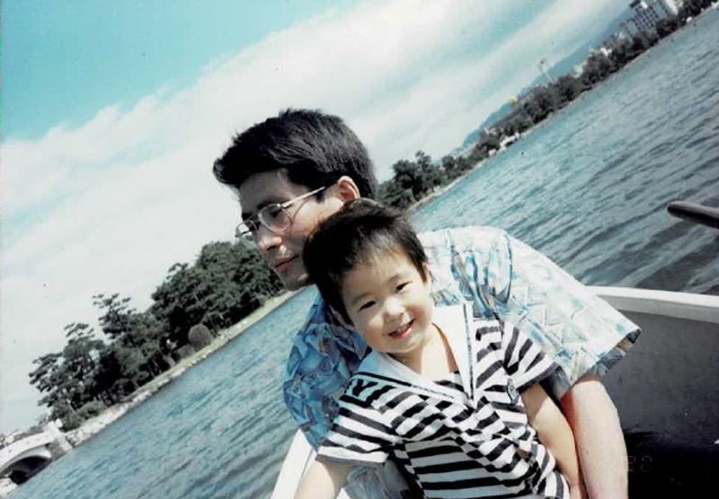 Fukuoka Private Tour - 30 years ago, on the boat with my son at Ohori Park