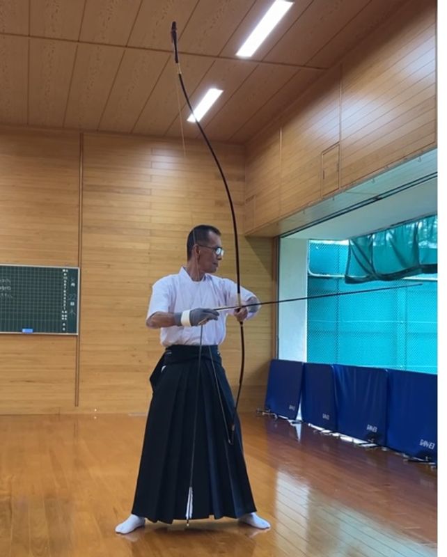 Fukuoka Private Tour - I've just started Kyudo.