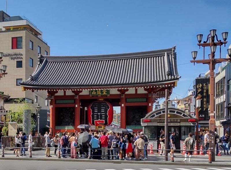 Chiba Private Tour - Kaminari-mon Gate in Sensoji