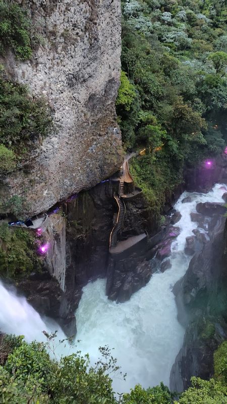 Pichincha Private Tour - Baños. Devil's cauldron waterfall.