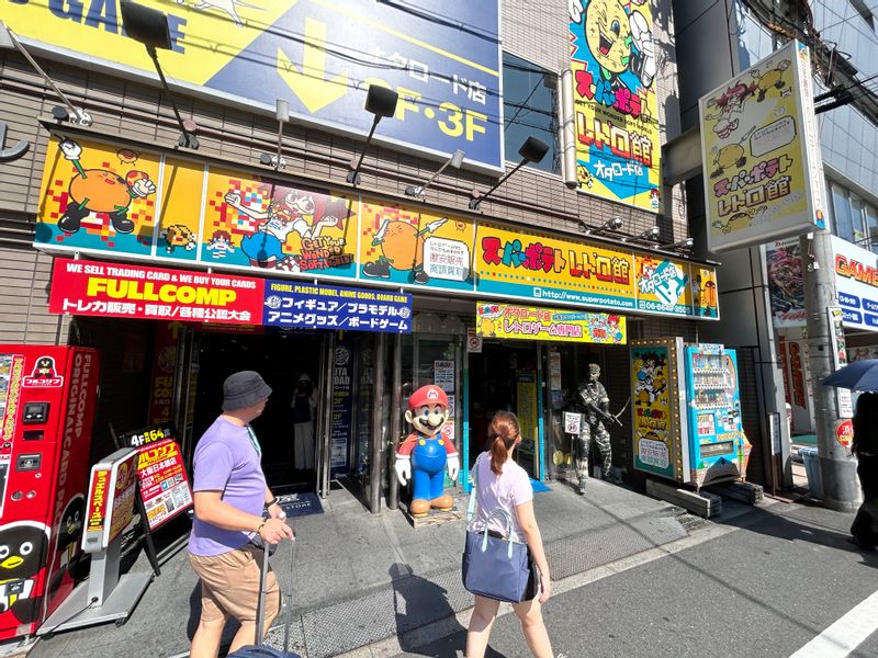 Osaka Private Tour - Retro game store in Osaka