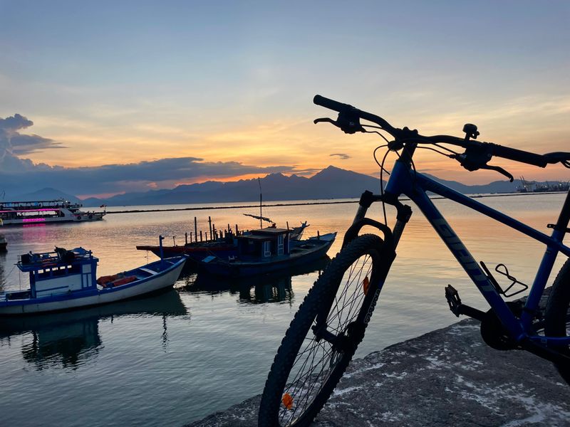 Da Nang Private Tour - Cycling and sunset spot, Da Nang