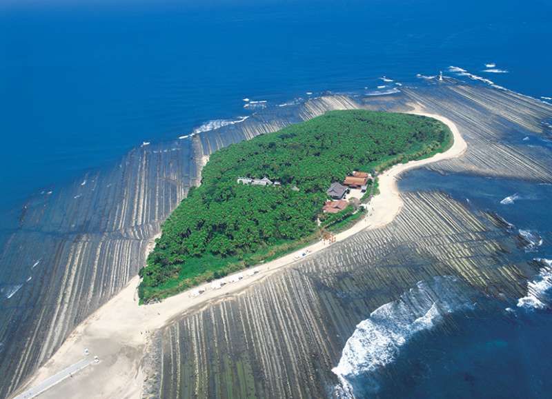 Fukuoka Private Tour - Aoshima shrine surrounded by curious wave-shaped rock formations known as Devil's washboard.(Miyazaki)