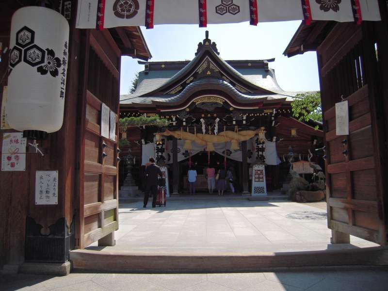 Fukuoka Private Tour - Kushida  shrine is one of the most loved shrine by locals. You can also see beautiful Float with the height of 10m in the shrine.